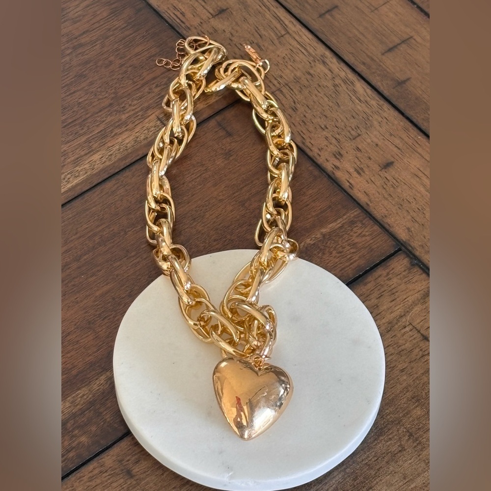 Gold Heart Pendant Chain Necklace